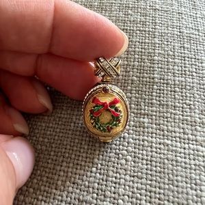 Christmas egg pendant